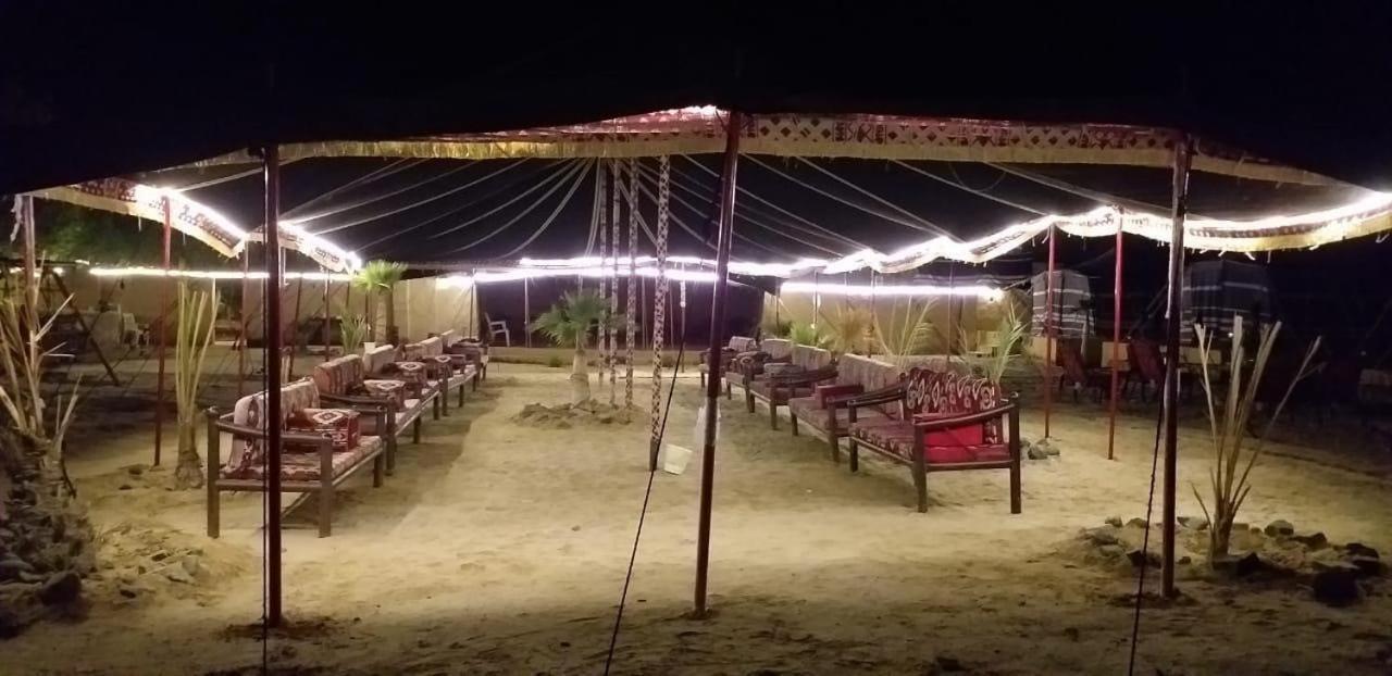 Royal Tours Permanent Camp Hotel Umm Lajj Exterior photo